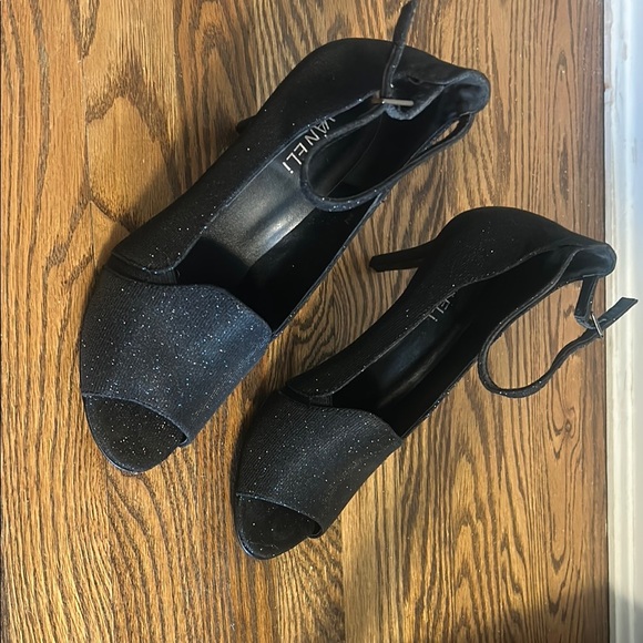 Vaneli Shoes - Vaneli Black Heels with Open Toe and Slingback Design